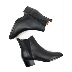 Will’s Vegan Shoes - Point Toe Chelsea Boots - Size US 10/EU 42